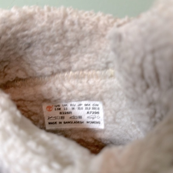 Timberland Women’s Jayne Waterproof Faux Teddy Fleece Ankle Boots. - Picture 13 of 13